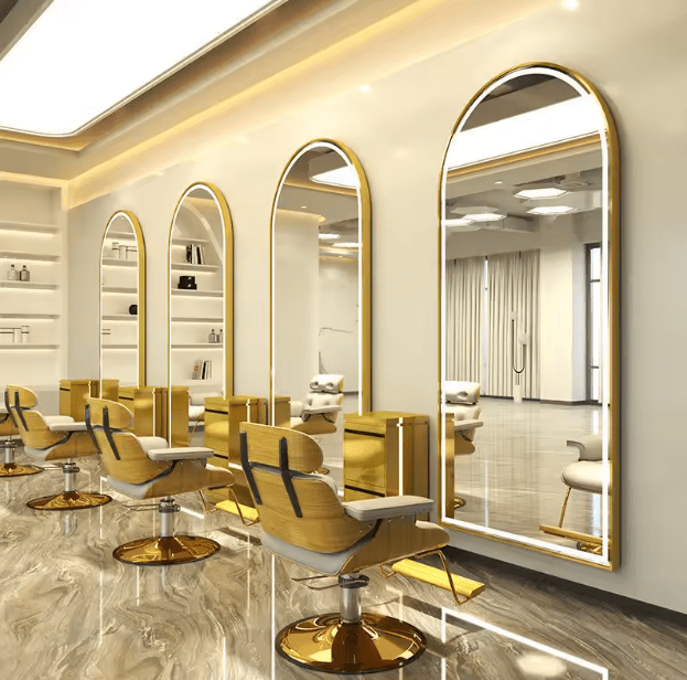 How to Choose Custom Salon Mirrors for Your Beauty Business